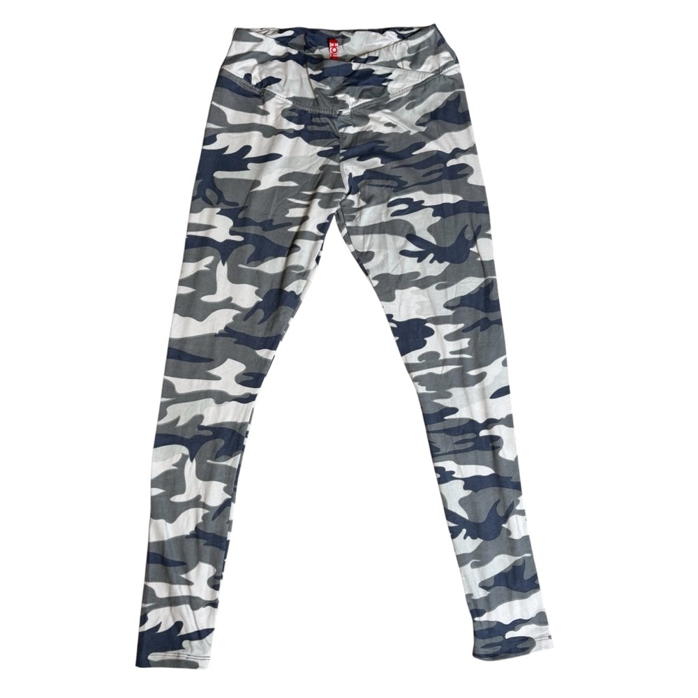 Hot Kiss Gray and Black Camouflage Leggings Size Medium